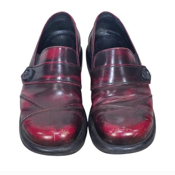 Dansko Cordovan Patent Leather Loafer Sz 41 Red Chunky Sole Criss Cross Button - Picture 4 of 10